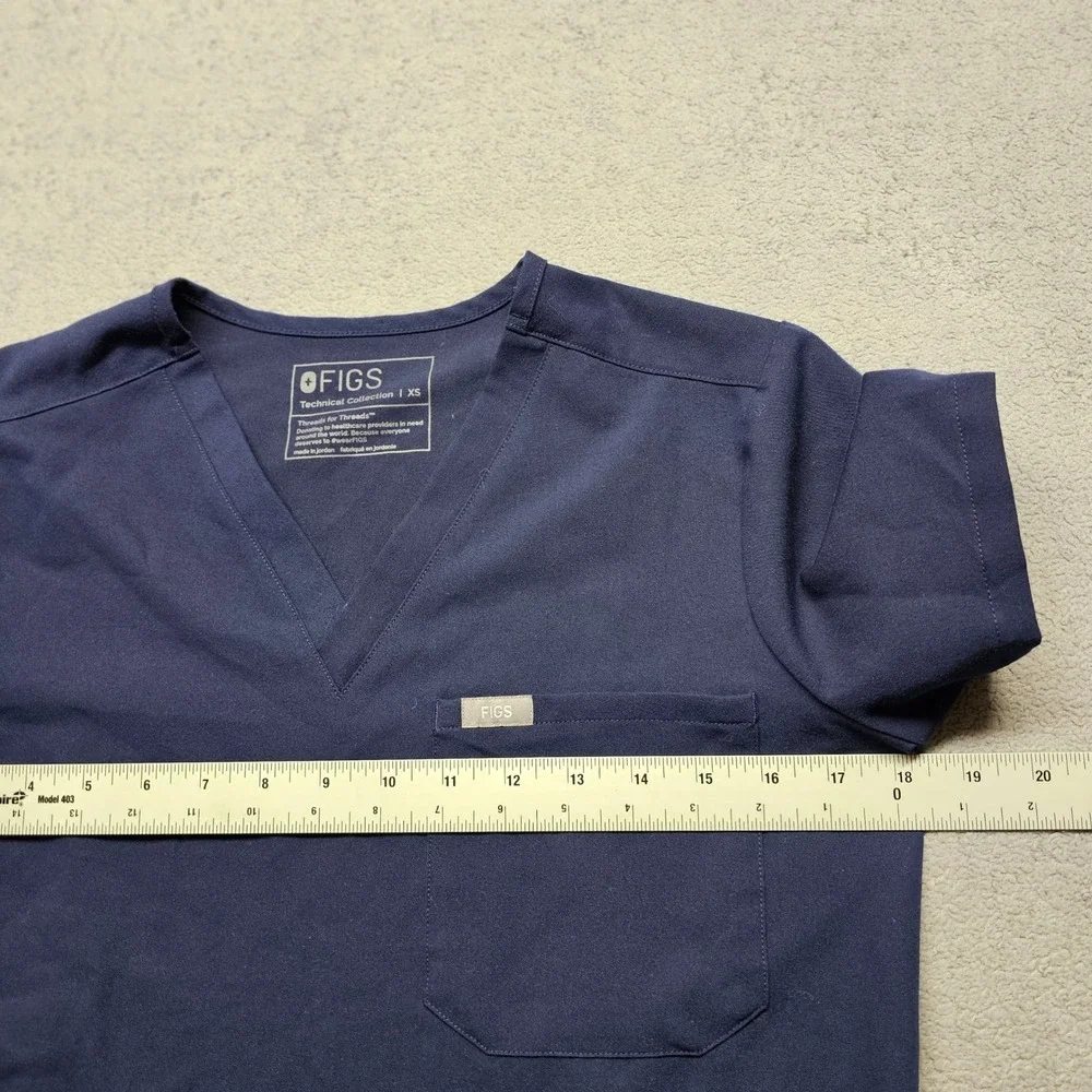 FIGS Technical Collection Navy Blue V-Neck One-Pocket Scrub Top Women's Size XS